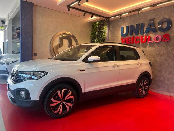 VOLKSWAGEN T-CROSS 1.0 200 TSI TOTAL FLEX AUTOMÁTICO